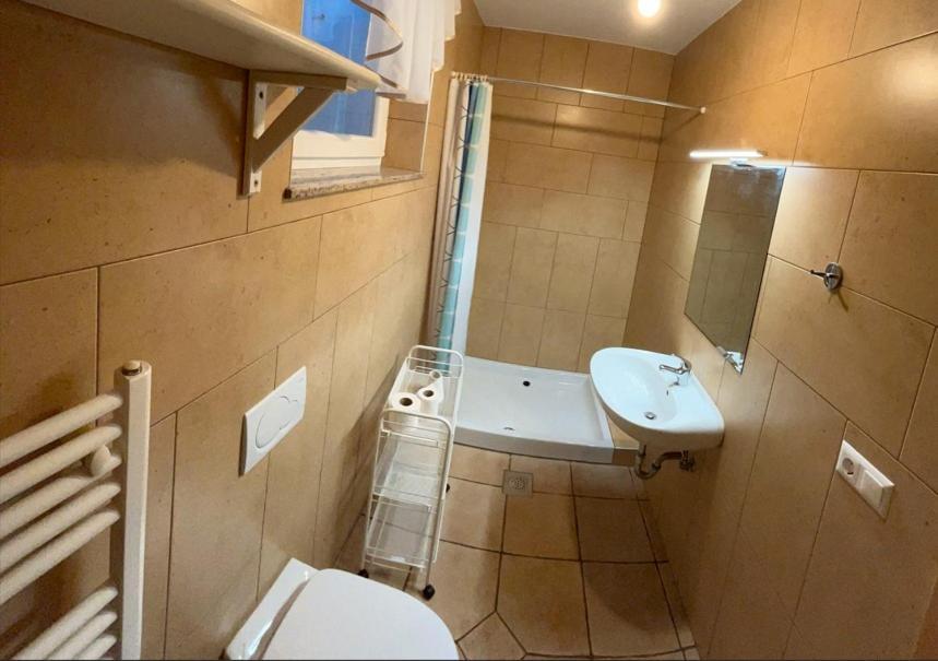 Sos Apartments Радовлица Экстерьер фото