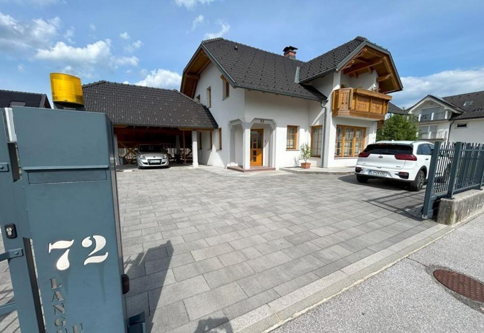 Sos Apartments Радовлица Экстерьер фото