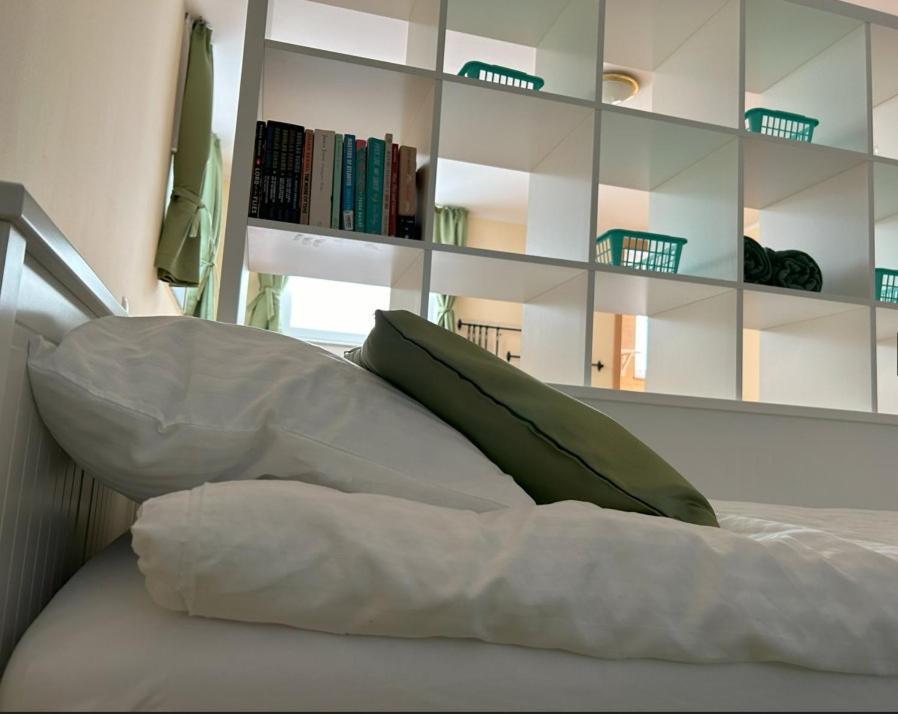 Sos Apartments Радовлица Экстерьер фото